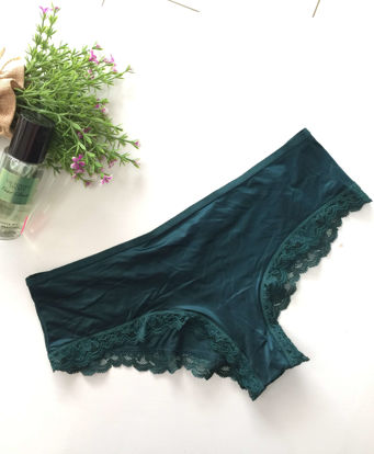 Imagen de Victoria's Secret  Cheeky Satin Con Encaje en los bordes.